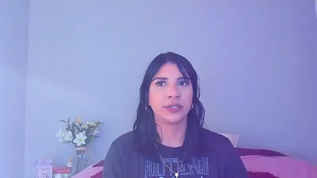 Snapshot of Laura-angeel chatting on December 1, 2025, 8:47 pm Laura-angeel online show from December 1, 2025, 8:47 pm