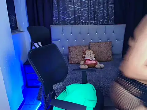 Snapshot of barbie_angels chatting on September 23, 2025, 10:24 pm barbie angels online show from September 23, 2025, 10:24 pm