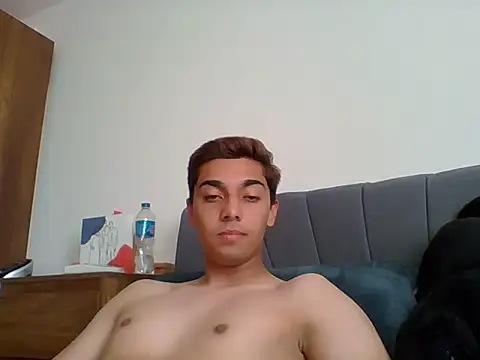 Linkimoli online show from October 21, 2025, 6:08 pm