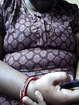 Snapshot of TAMIL_ELAKKIYA chatting on November 7, 2025, 4:45 am TAMIL ELAKKIYA online show from November 7, 2025, 4:45 am