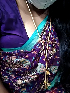 Snapshot of TAMIL_ELAKKIYA chatting on November 25, 2025, 8:58 am TAMIL ELAKKIYA online show from November 25, 2025, 8:58 am