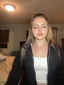 JuicyExxxperience online show from October 23, 2025, 10:03 am