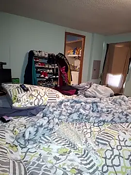 JuicyExxxperience online show from November 17, 2025, 1:39 pm