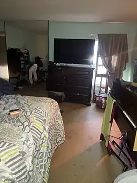 JuicyExxxperience online show from December 15, 2025, 2:21 pm