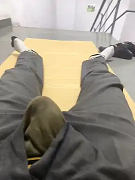 hotboy43339 online show from November 6, 2025, 5:14 pm