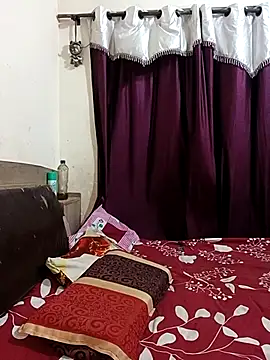 MEERAcle online show from April 10, 2026, 3:39 pm