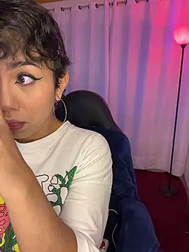 ZahaRose online show from November 27, 2025, 2:46 am