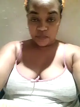 BigAssjuicy26 online show from January 10, 2026, 9:41 pm