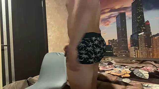 MusclePhantom online show from September 14, 2025, 8:19 pm