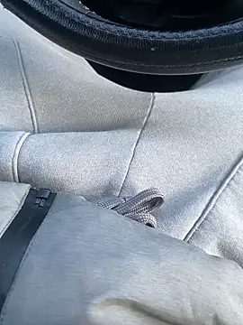 wwwiiilll online show from April 23, 2026, 4:20 pm