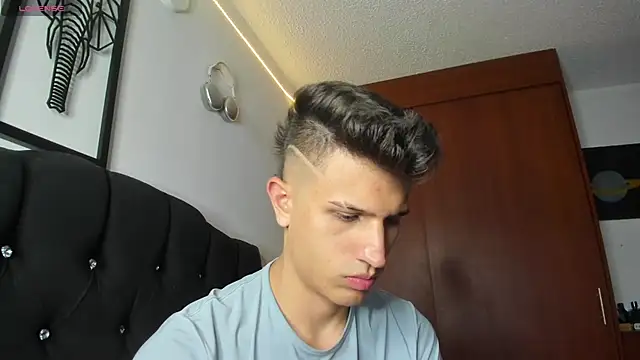 kevin ahss online show from December 3, 2025, 10:52 pm