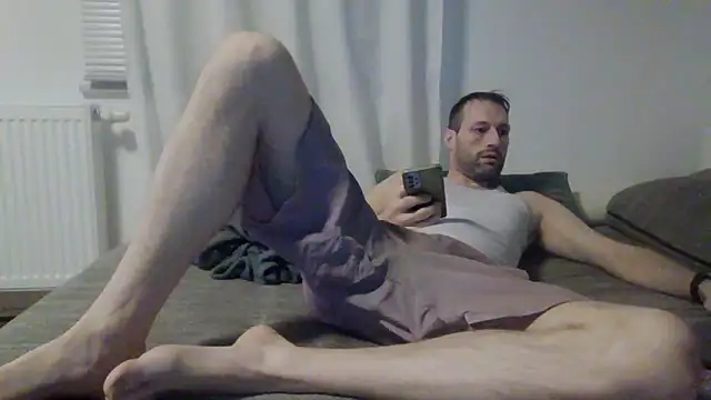 Snapshot of XLBarehengst chatting on February 19, 2026, 5:53 pm XLBarehengst online show from February 19, 2026, 5:53 pm