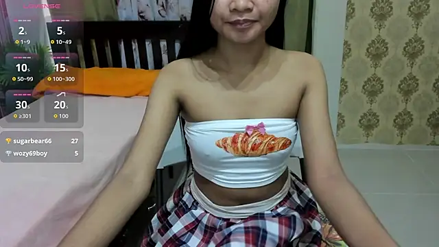 Snapshot of Mica_Jones chatting on January 18, 2026, 12:25 am Mica Jones online show from January 18, 2026, 12:25 am