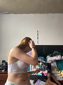 Snapshot of Aria_beauti chatting on September 18, 2025, 2:08 pm Aria beauti online show from September 18, 2025, 2:08 pm