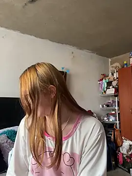 Snapshot of Aria_beauti chatting on September 26, 2025, 1:37 pm Aria beauti online show from September 26, 2025, 1:37 pm