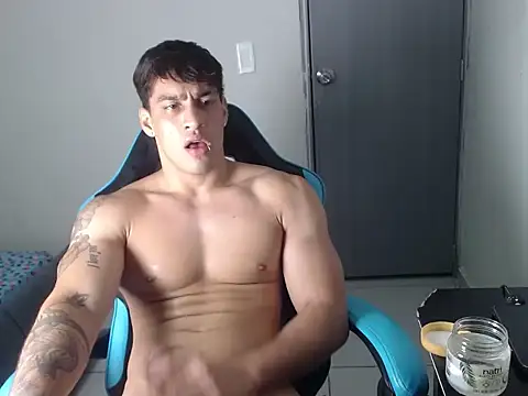 Snapshot of latin_party007 chatting on November 21, 2025, 4:11 am latin party007 online show from November 21, 2025, 4:11 am