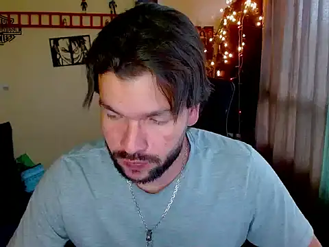 cortelioni massimo  online show from December 2, 2025, 6:36 pm