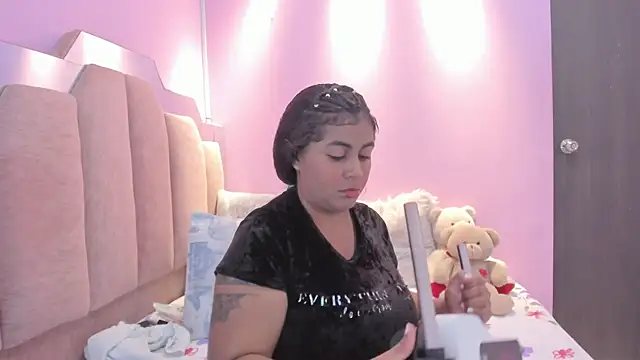 AndreaSweet2 online show from December 13, 2025, 8:14 pm