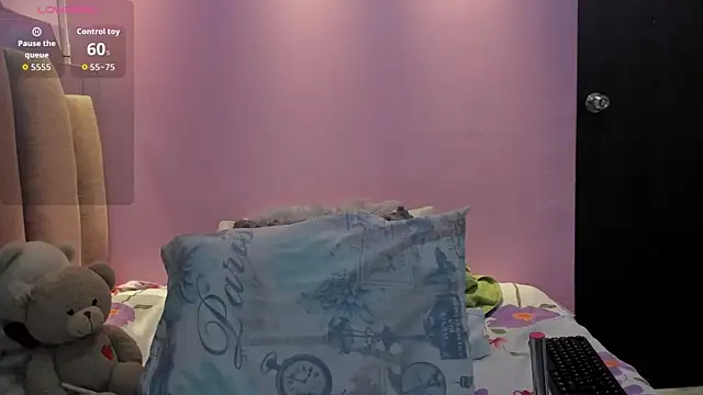 AndreaSweet2 online show from December 21, 2025, 8:27 pm