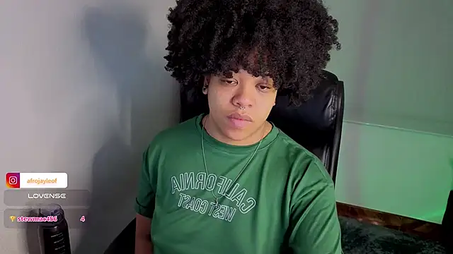 Snapshot of afro_jayleof chatting on September 14, 2025, 12:32 am afro jayleof online show from September 14, 2025, 12:32 am