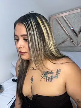 ashley-swift- online show from October 21, 2025, 9:54 am