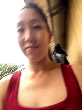 Snapshot of Huong-Ly chatting on October 2, 2025, 2:40 am Huong-Ly online show from October 2, 2025, 2:40 am