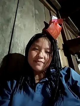 MuiNay online show from October 3, 2025, 11:07 am