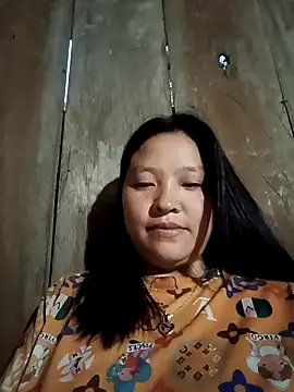 MuiNay online show from November 8, 2025, 11:14 pm