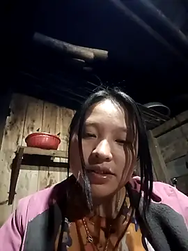 MuiNay online show from November 18, 2025, 10:52 am