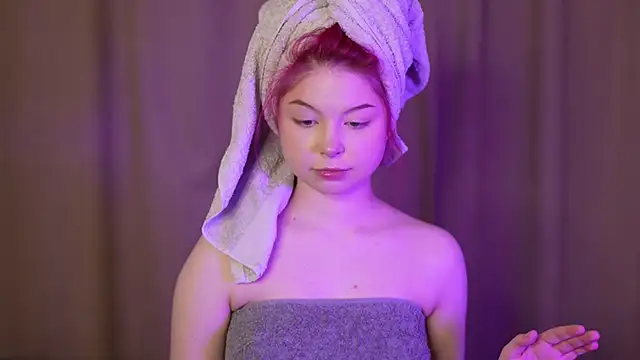 Stella Vanila online show from November 13, 2025, 1:26 am