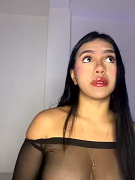 Michelle johnson  online show from October 18, 2025, 5:14 pm