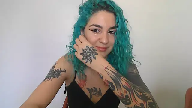 Snapshot of peetitefairy chatting on October 15, 2025, 6:08 pm peetitefairy online show from October 15, 2025, 6:08 pm