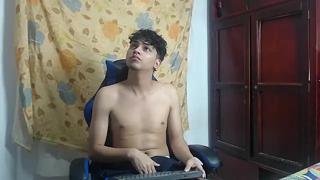 alice julls online show from July 5, 2026, 6:59 pm