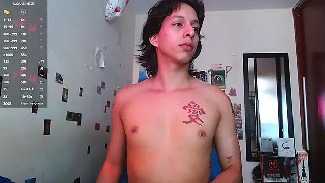 DannyPhantom555 online show from October 19, 2025, 4:29 pm