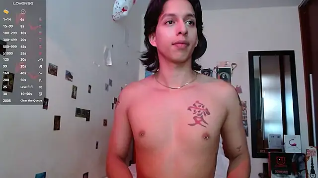 DannyPhantom555 online show from October 27, 2025, 4:44 pm