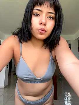 cutieass online show from September 21, 2025, 6:53 pm