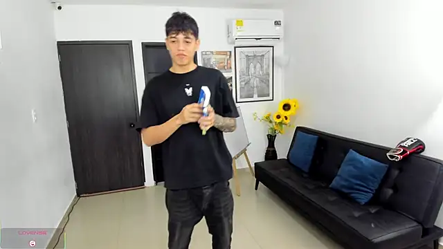 Playhardsex  online show from March 29, 2026, 11:16 pm