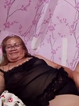 vickyhot1966 online show from April 11, 2026, 2:32 pm