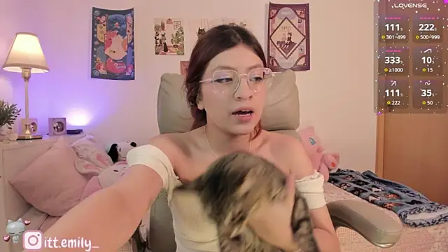 Snapshot of emily_uwu0 chatting on January 9, 2026, 1:41 am emily uwu0 online show from January 9, 2026, 1:41 am