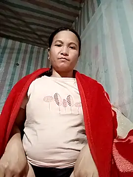 Love-Mama33 online show from November 19, 2025, 12:38 pm