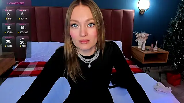 EvelynPoole online show from December 22, 2025, 3:36 am