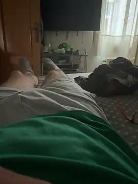 gigolobcn online show from November 17, 2025, 2:45 pm