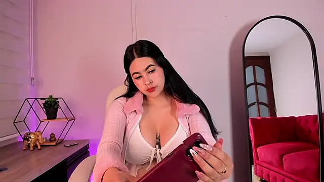 Emma  clark  online show from October 22, 2025, 12:38 pm