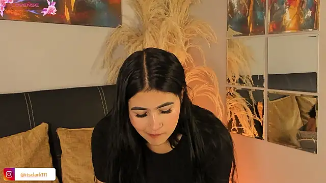 Snapshot of Emma__clark_ chatting on February 12, 2026, 1:06 pm Emma clark online show from February 12, 2026, 1:06 pm