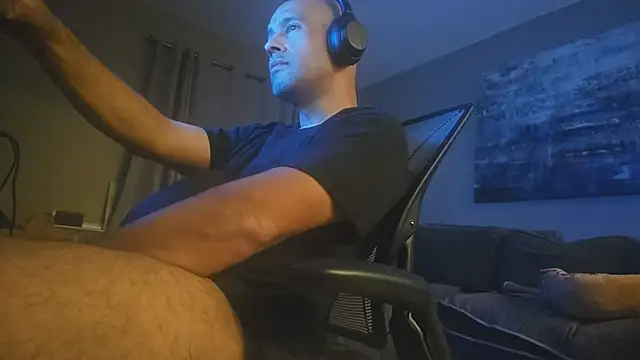 Snapshot of LeeCox chatting on December 22, 2024, 7:54 am LeeCox online show from December 22, 2024, 7:54 am