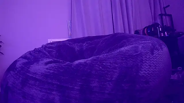 Snapshot of LeeCox chatting on February 11, 2025, 2:24 pm LeeCox online show from February 11, 2025, 2:24 pm