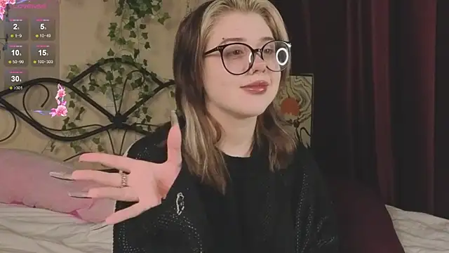 IrisSoCute online show from December 5, 2025, 9:29 am