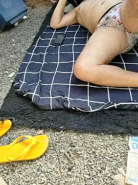 Snapshot of bad_wolf28 chatting on November 27, 2025, 11:01 am bad wolf28 online show from November 27, 2025, 11:01 am