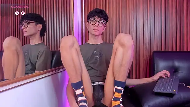 Phillicious   online show from February 1, 2026, 6:34 am