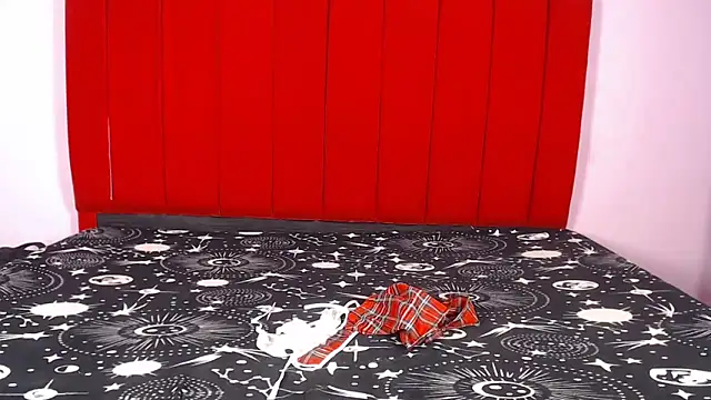 Camila GirlSexy online show from October 24, 2025, 7:05 am